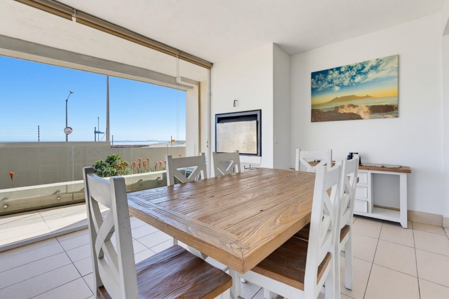To Let 2 Bedroom Property for Rent in Lagoon Beach Western Cape